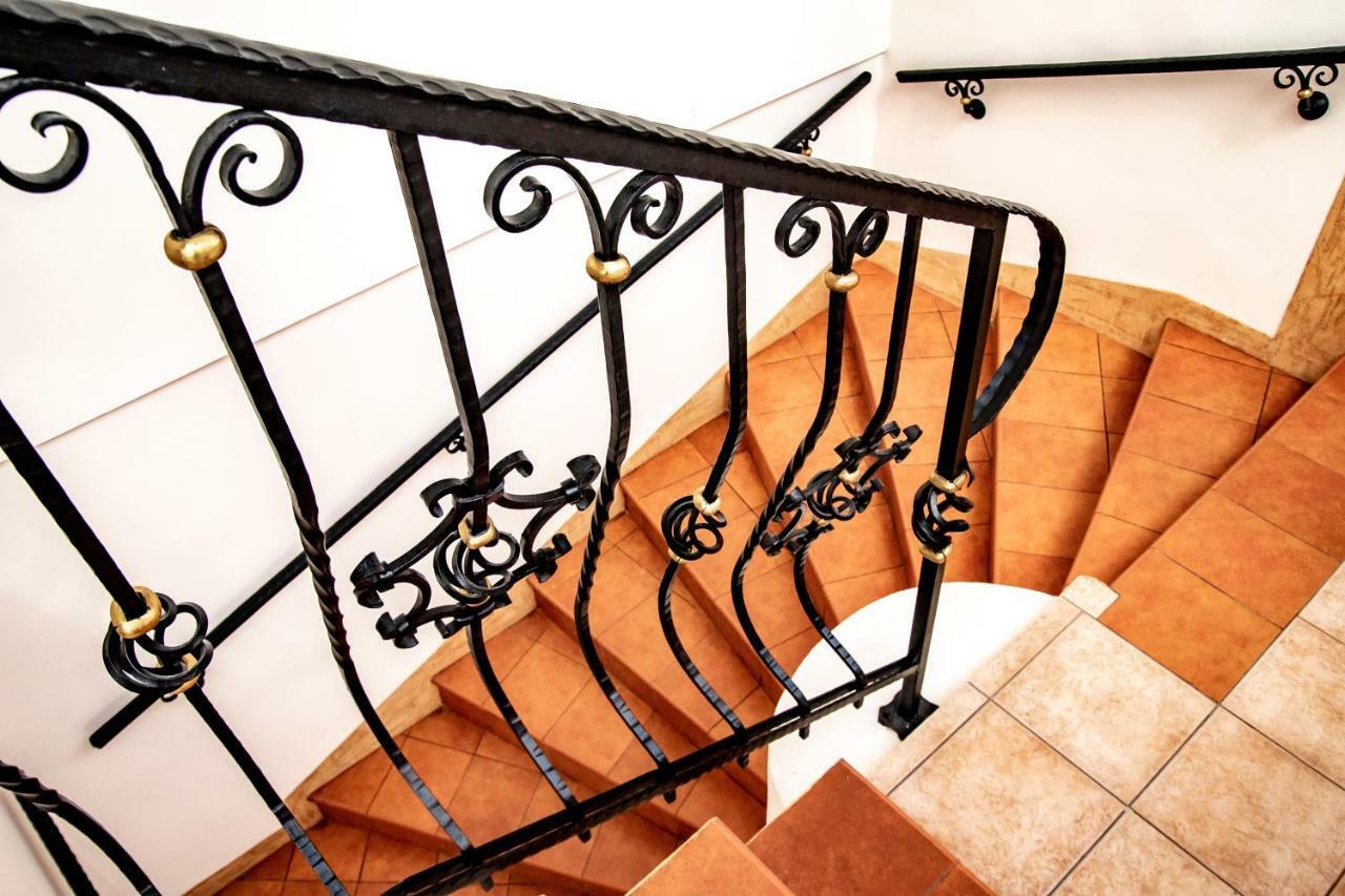Bed and Breakfast Gosciniec Asticus Jarosław Exterior foto